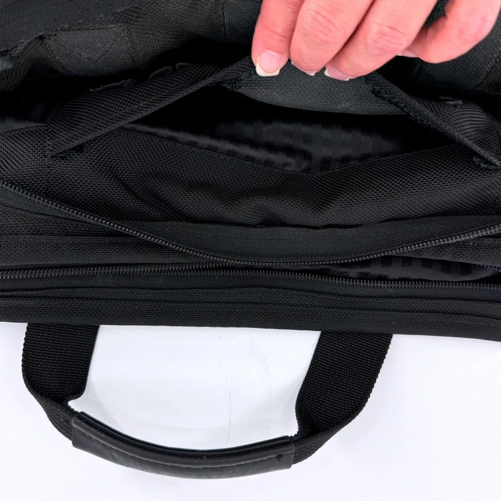 Tumi Black Nylon Expandable Laptop Briefcase‎ Messenger Bag Travel Vacation Gift